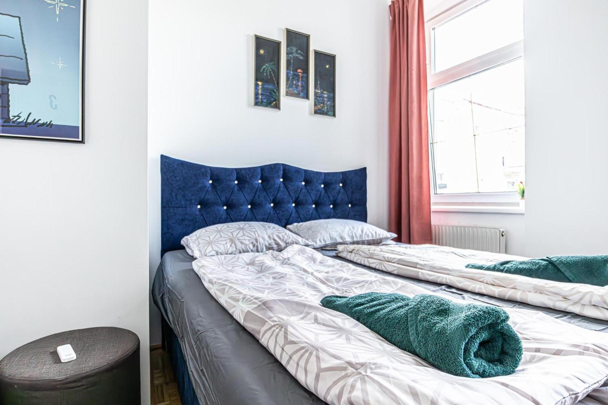 Near Schoenbrunn - Economy Rooms In Shared Apartment At Meidling Train Station Vienna Exterior photo
