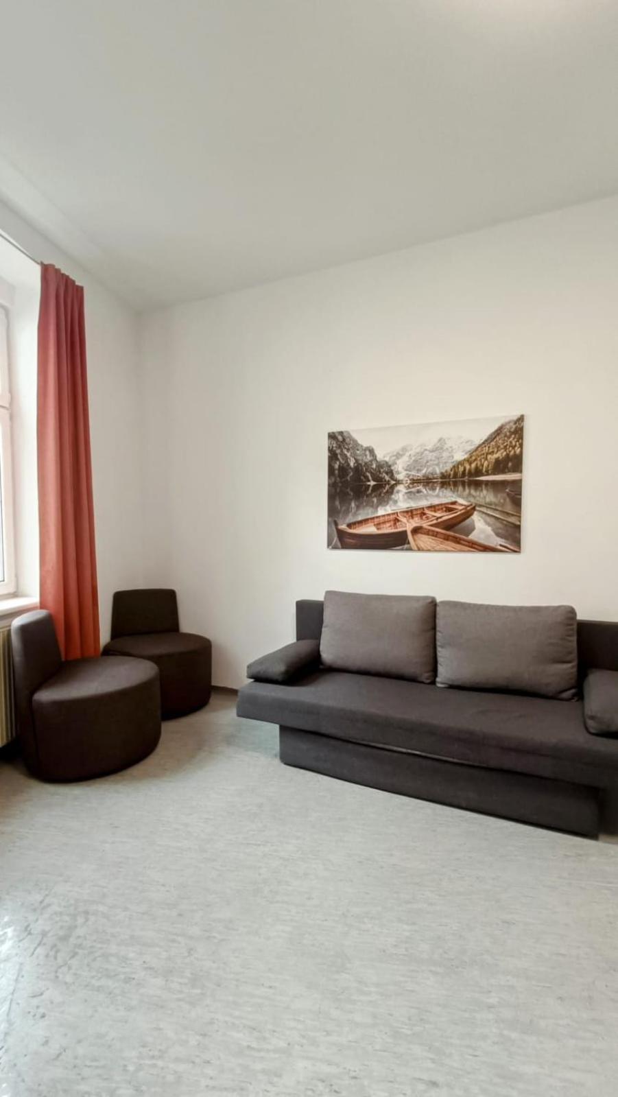 Near Schoenbrunn - Economy Rooms In Shared Apartment At Meidling Train Station Vienna Exterior photo