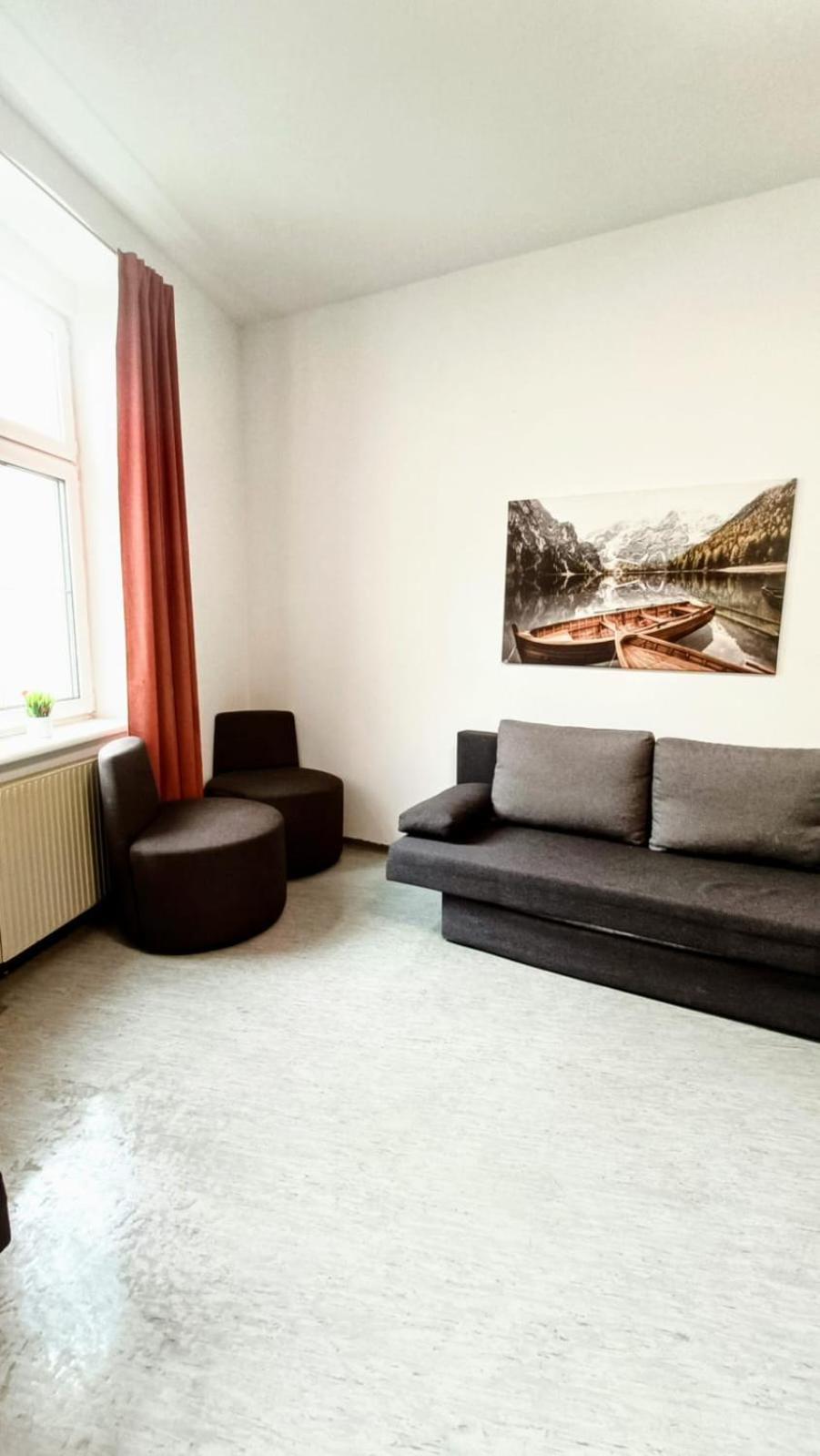 Near Schoenbrunn - Economy Rooms In Shared Apartment At Meidling Train Station Vienna Exterior photo