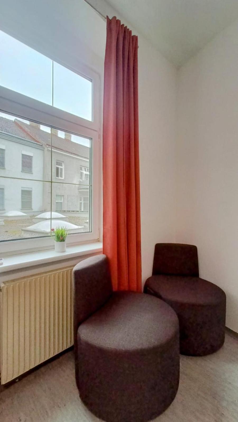 Near Schoenbrunn - Economy Rooms In Shared Apartment At Meidling Train Station Vienna Exterior photo