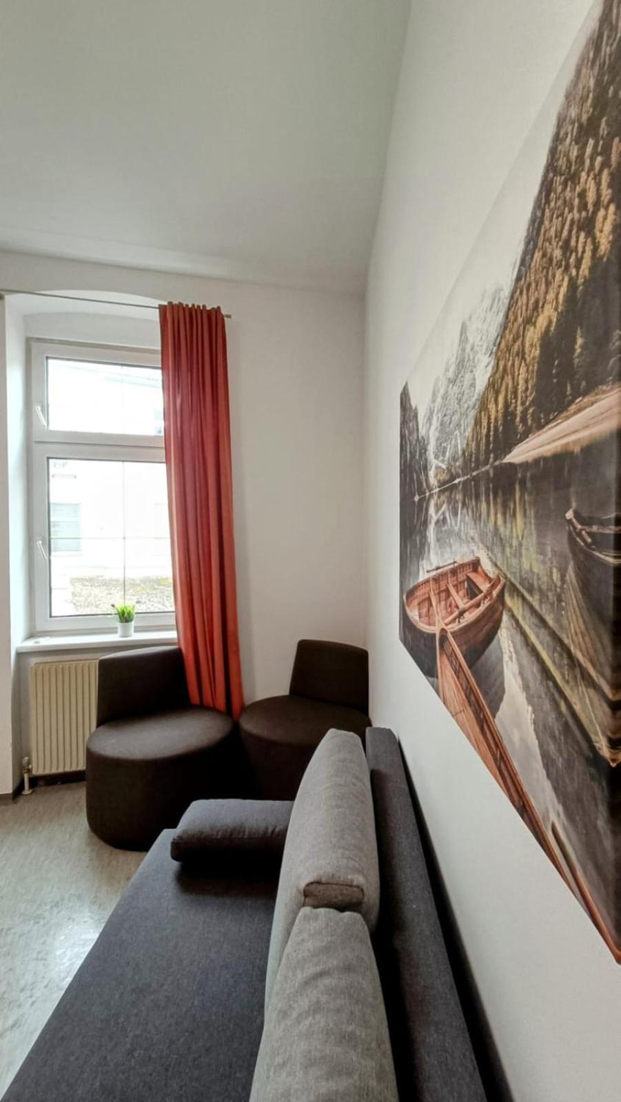 Near Schoenbrunn - Economy Rooms In Shared Apartment At Meidling Train Station Vienna Exterior photo